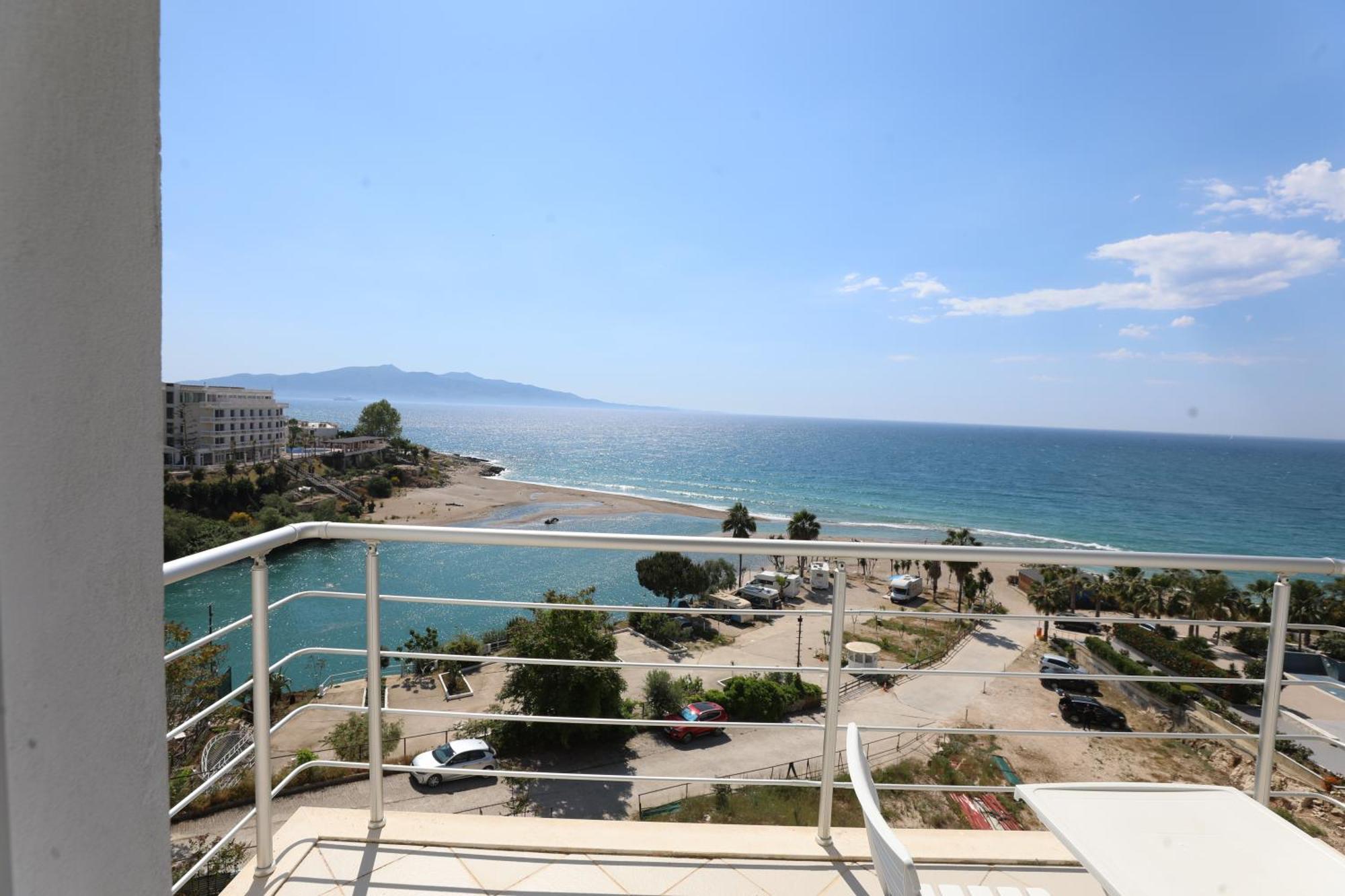 Blue Bay Apartment